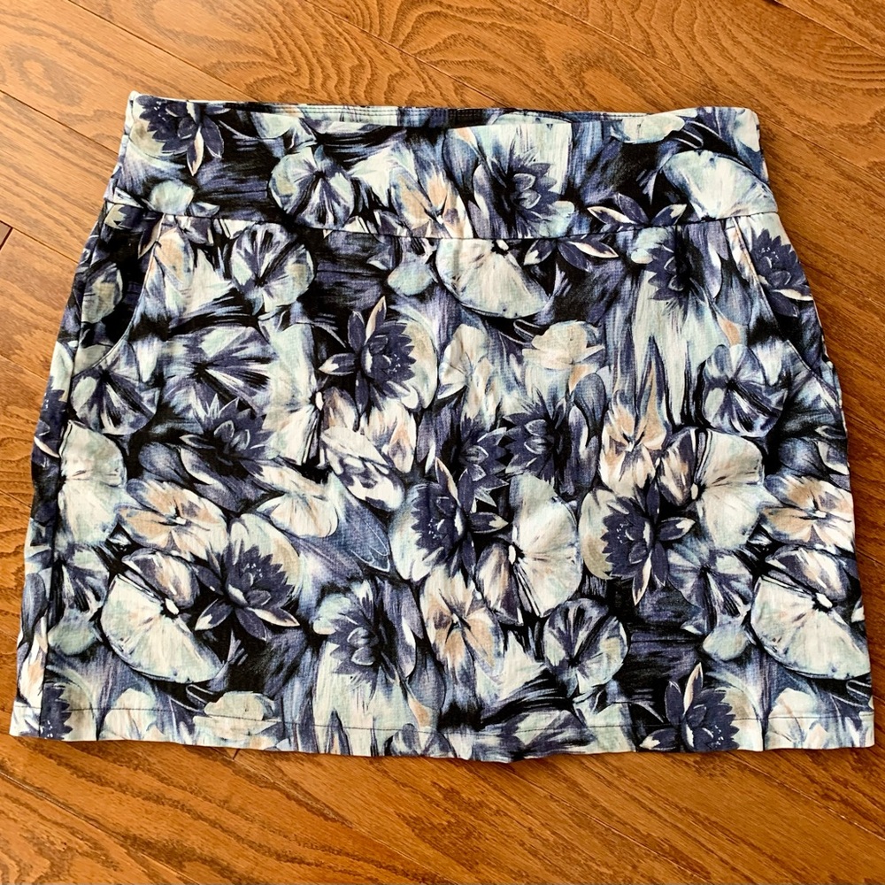Like New Worn Only Once High Fifth Skort Size 12 Stretch